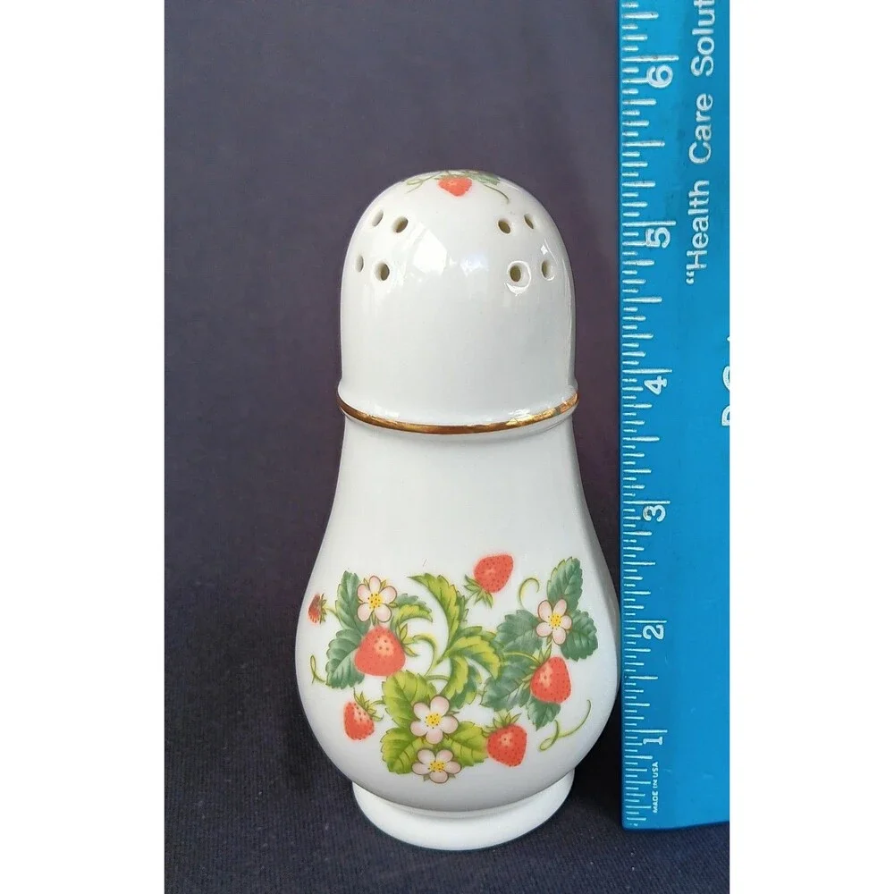 Vintage Avon 1978 Strawberry Sugar Shaker Porcelain 22K Gold Trim
